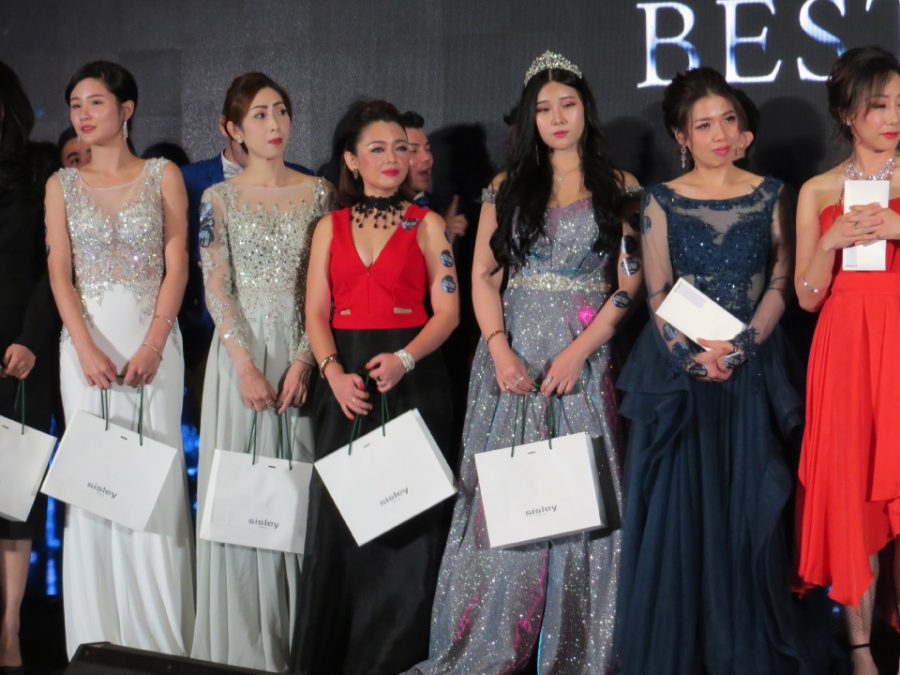 DB-Glitz-&-Glam-beauty-award-2018-40-900x598