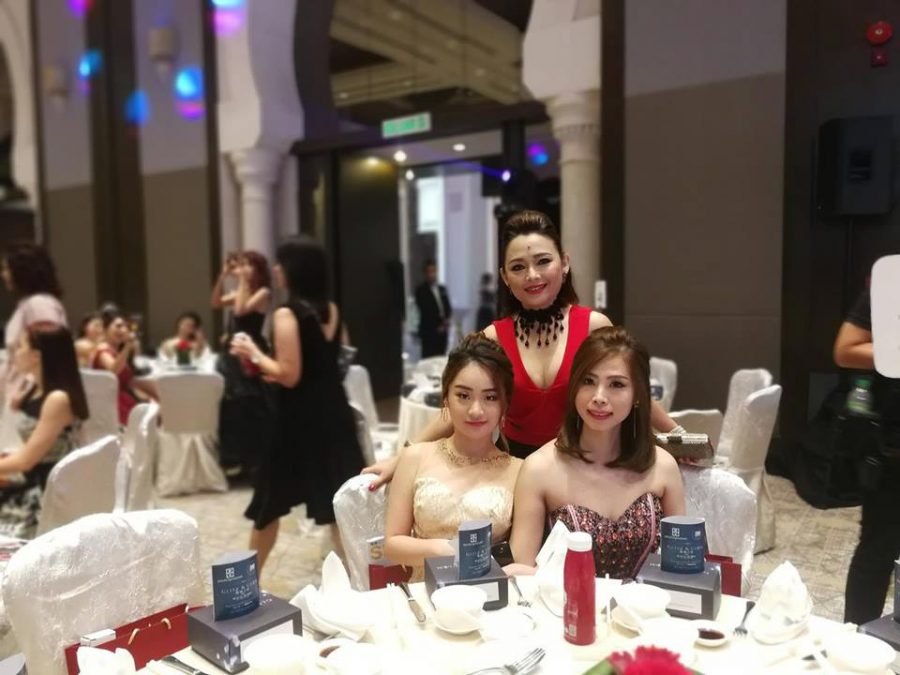 DB-Glitz-&-Glam-beauty-award-2018-5-900x598